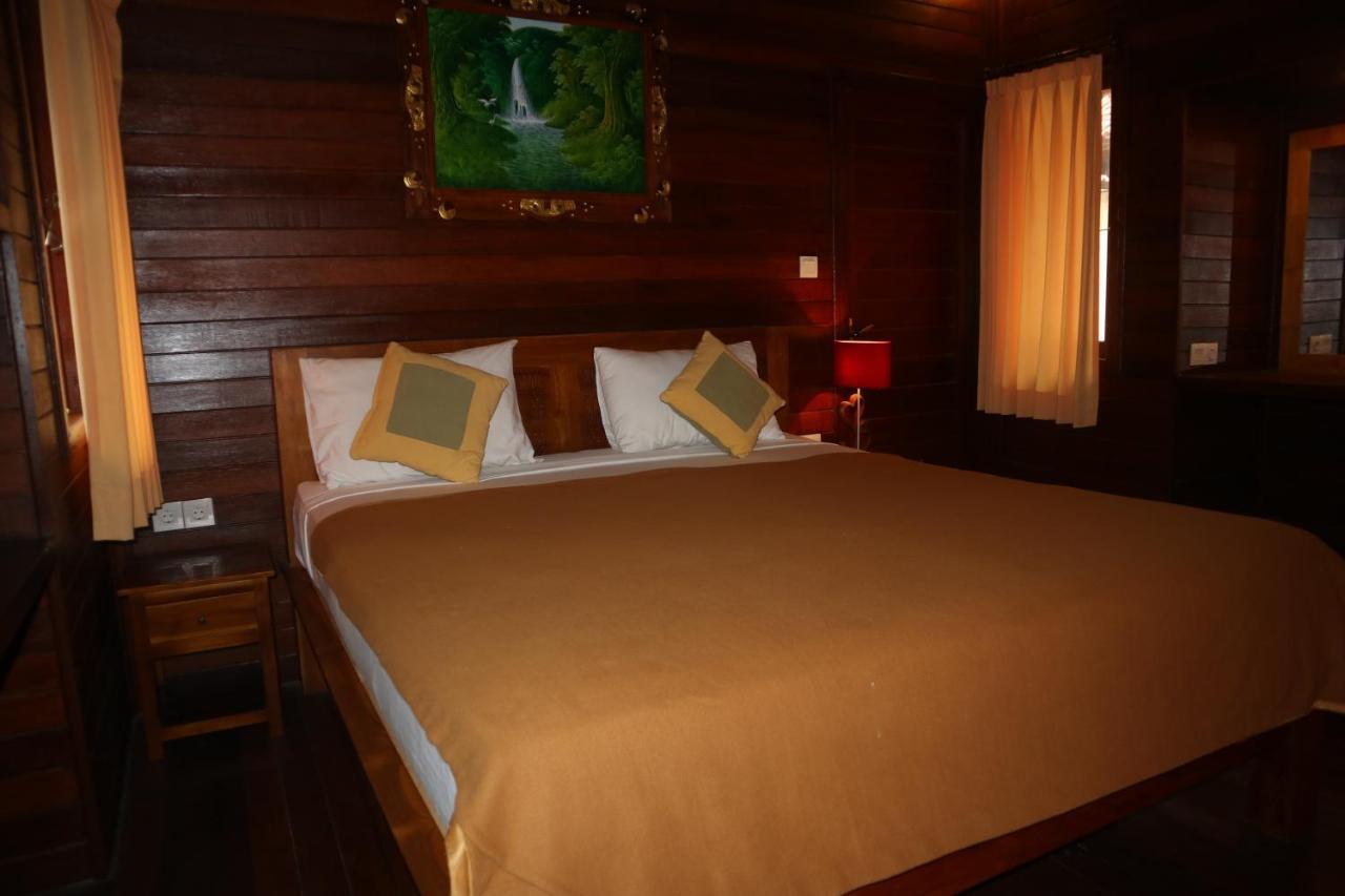 Svaha Nusa Guest House レンボンガン島 エクステリア 写真