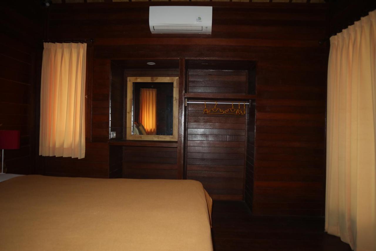 Svaha Nusa Guest House レンボンガン島 エクステリア 写真