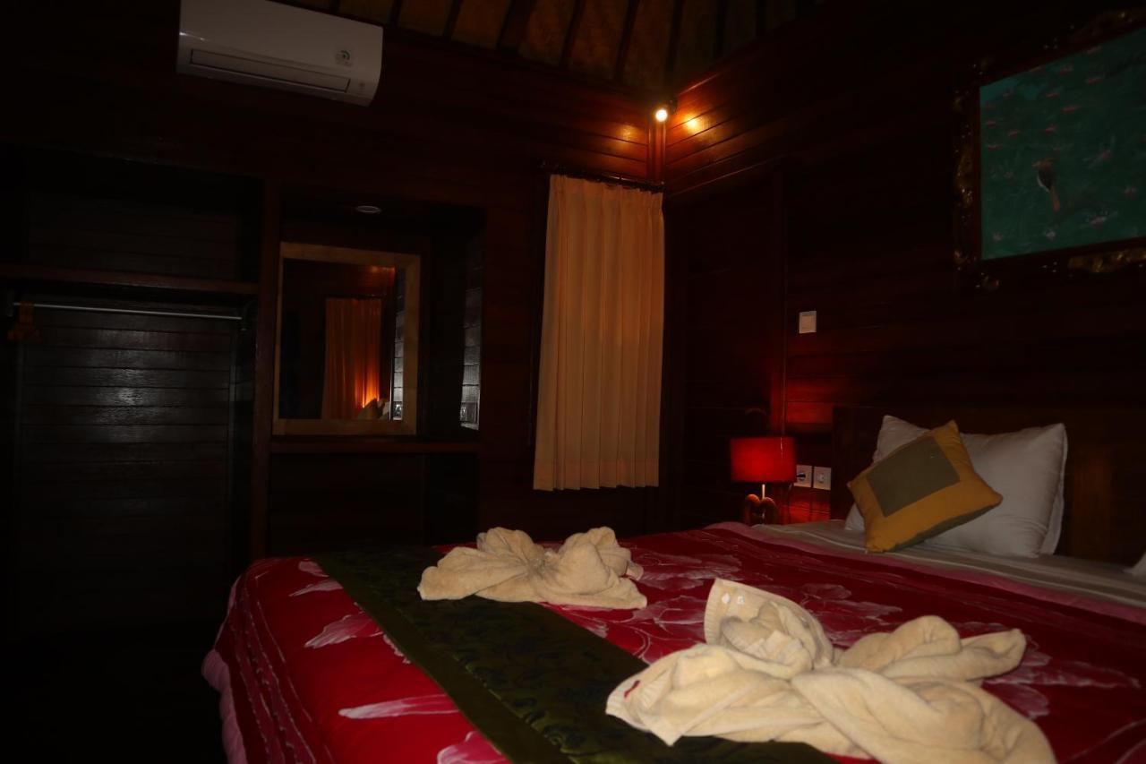 Svaha Nusa Guest House レンボンガン島 エクステリア 写真