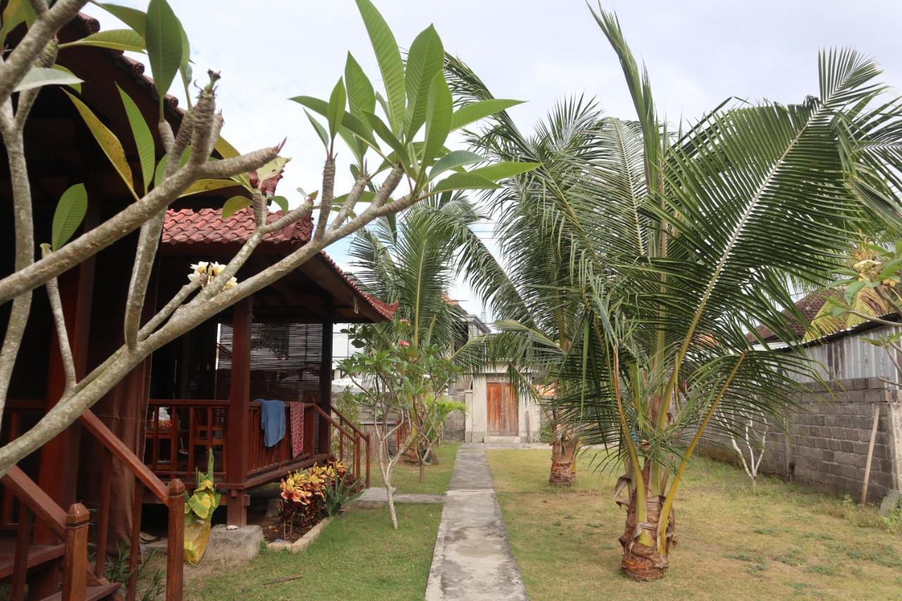 Svaha Nusa Guest House レンボンガン島 エクステリア 写真