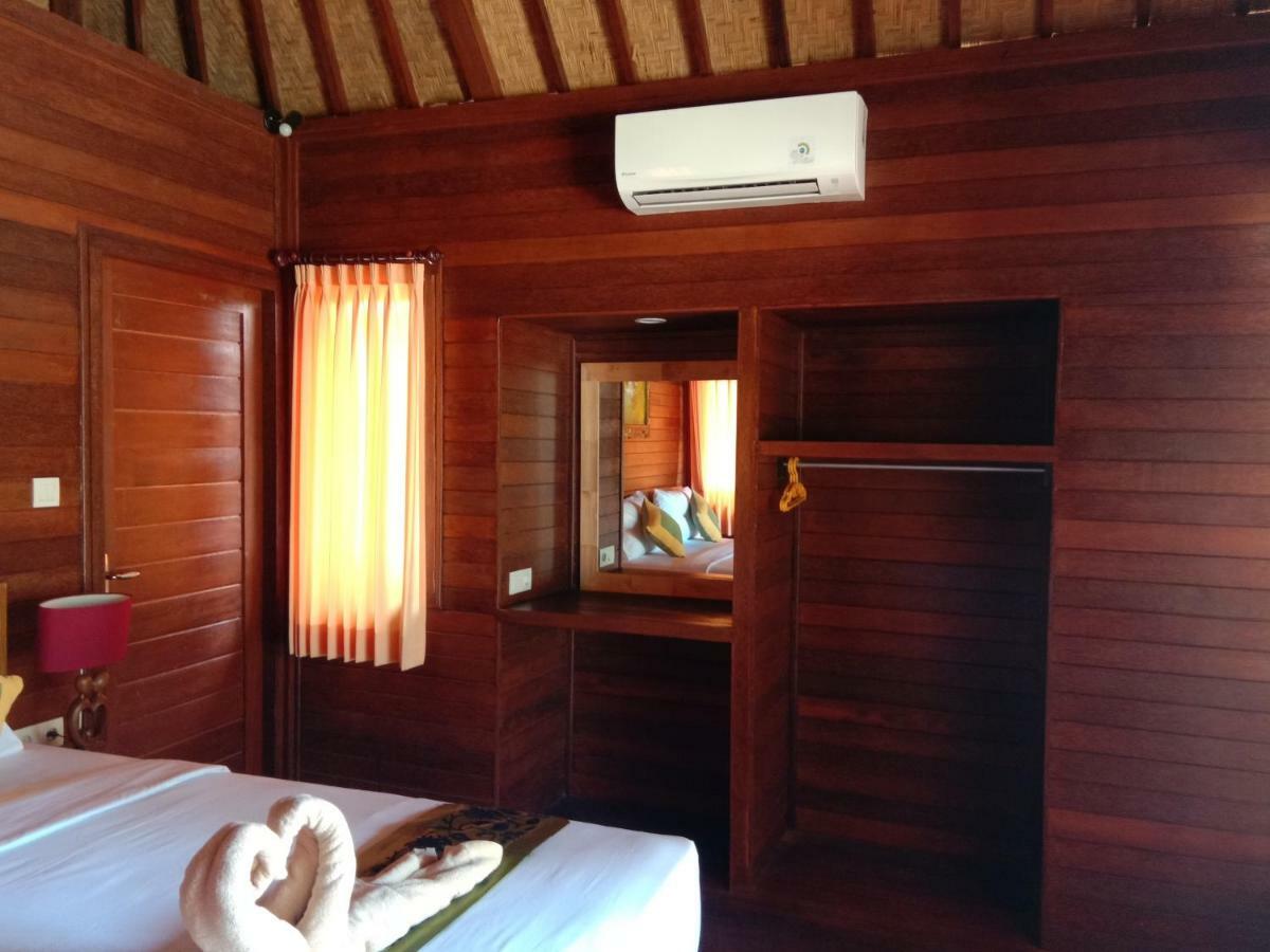 Svaha Nusa Guest House レンボンガン島 エクステリア 写真