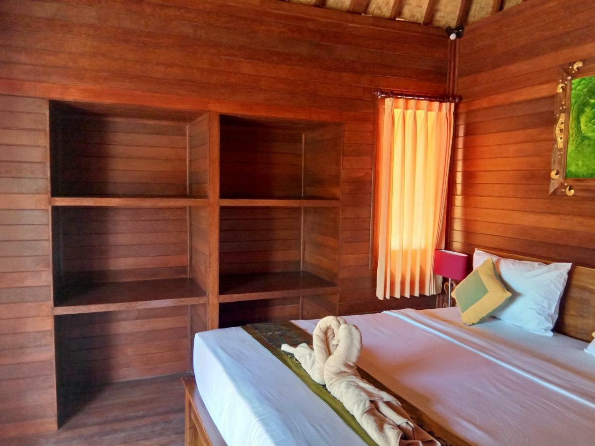 Svaha Nusa Guest House レンボンガン島 エクステリア 写真