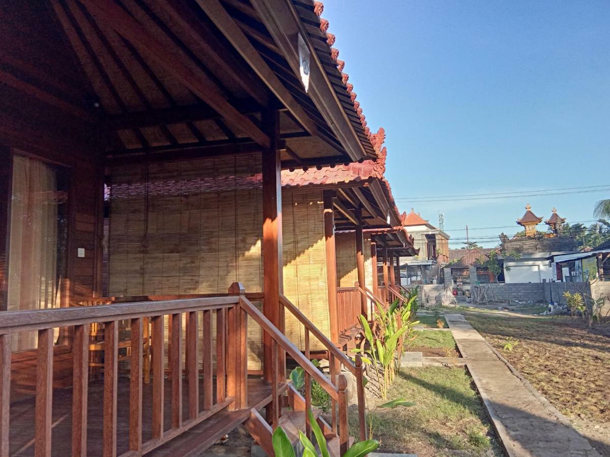 Svaha Nusa Guest House レンボンガン島 エクステリア 写真