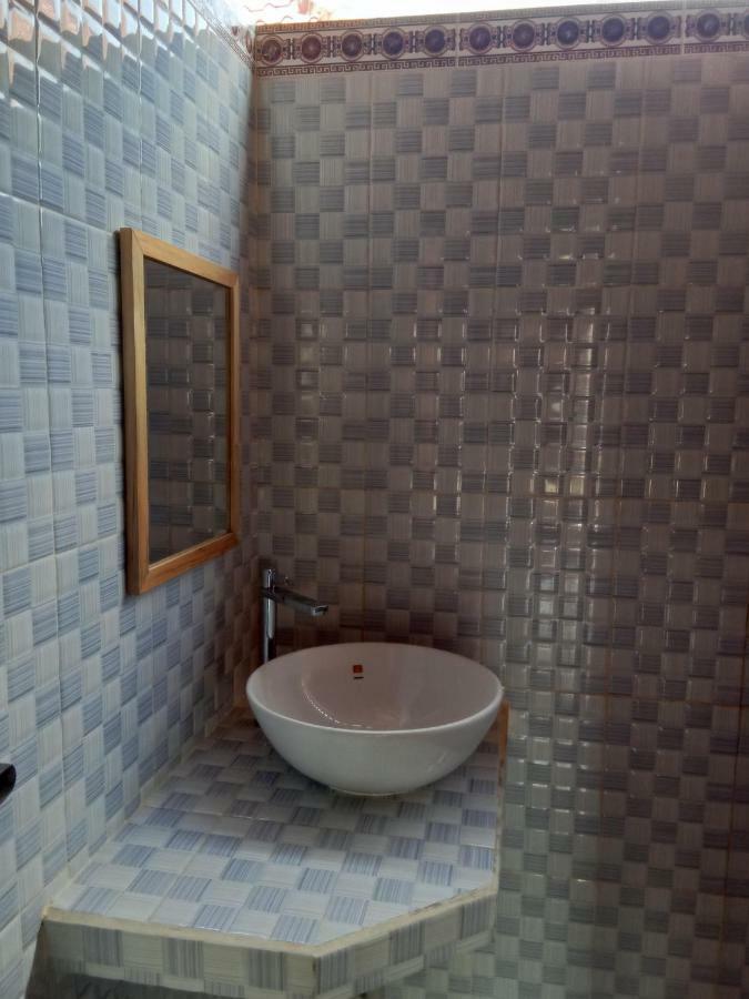 Svaha Nusa Guest House レンボンガン島 エクステリア 写真