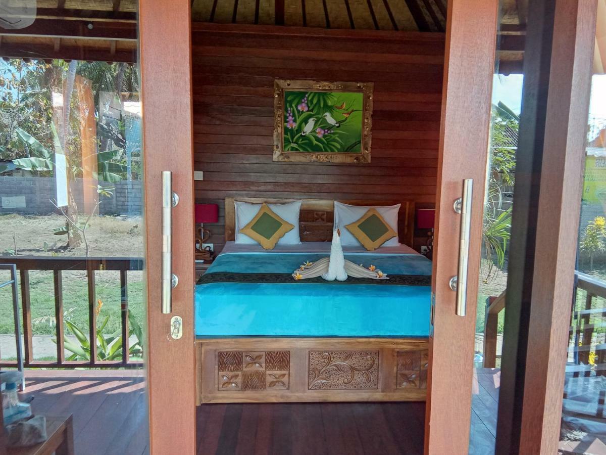Svaha Nusa Guest House レンボンガン島 エクステリア 写真