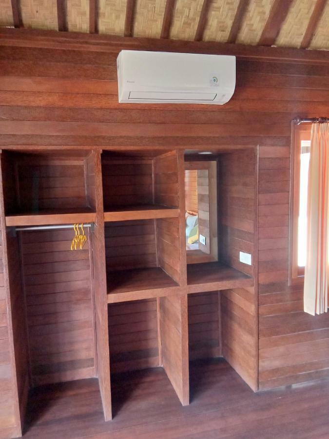 Svaha Nusa Guest House レンボンガン島 エクステリア 写真